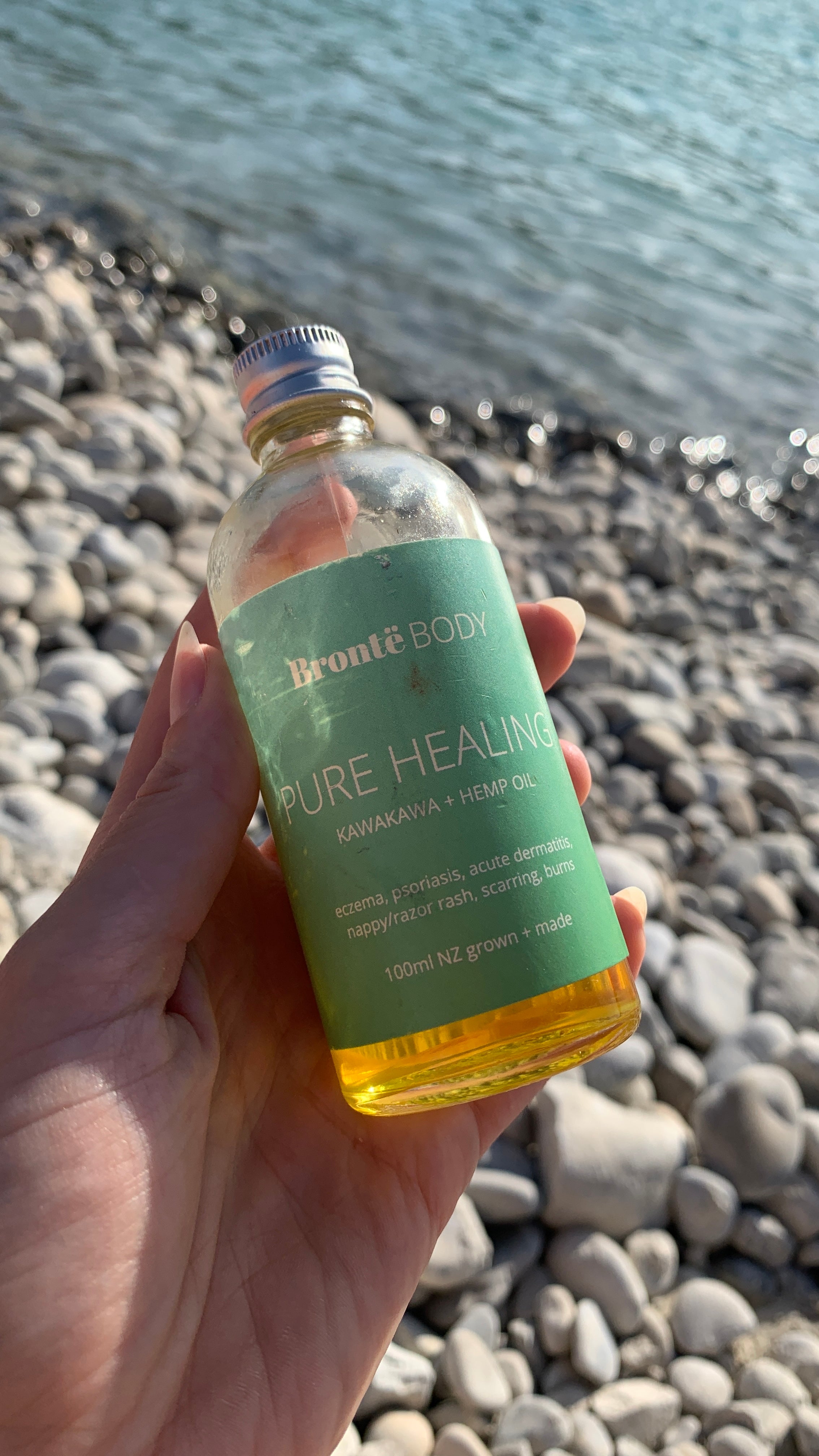 Pure Hemp and Kawakawa Oil – Brontë Body